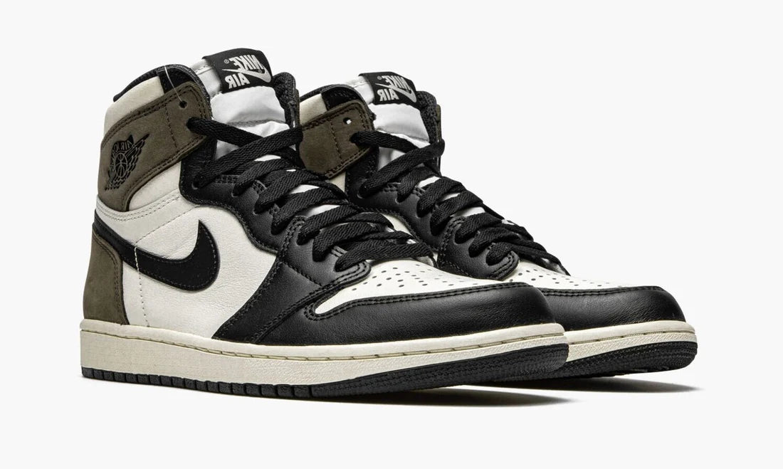 Air Jordan 1 Retro High 'Dark Mocha'