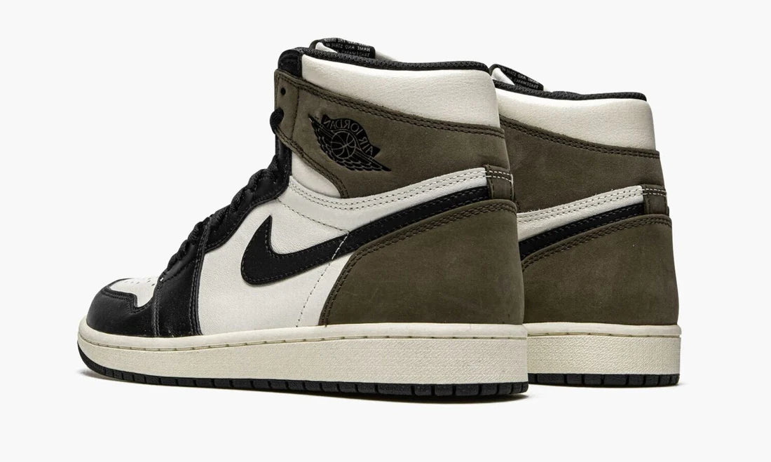 Air Jordan 1 Retro High 'Dark Mocha'