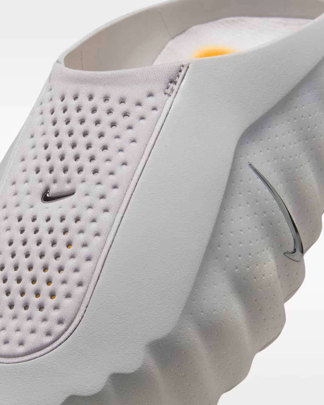 Nike Mind 001 Mules